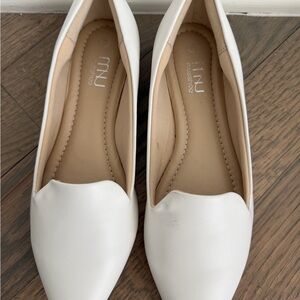 MNJ Women's Classic White Loafers